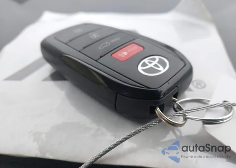 2026 Toyota Corolla Hybrid Xle z USA, uszkodzony, nr VIN JTDBCMFE0T3119986